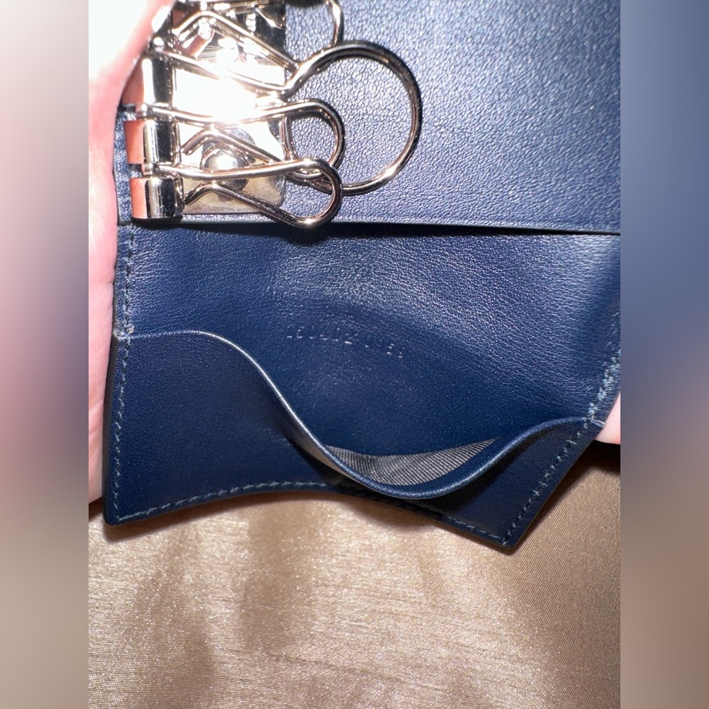 Gucci dark blue 6 key case - Picture 5 of 6